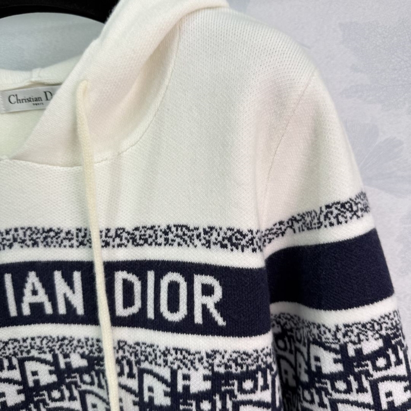 chr1st1an D10r sweaters